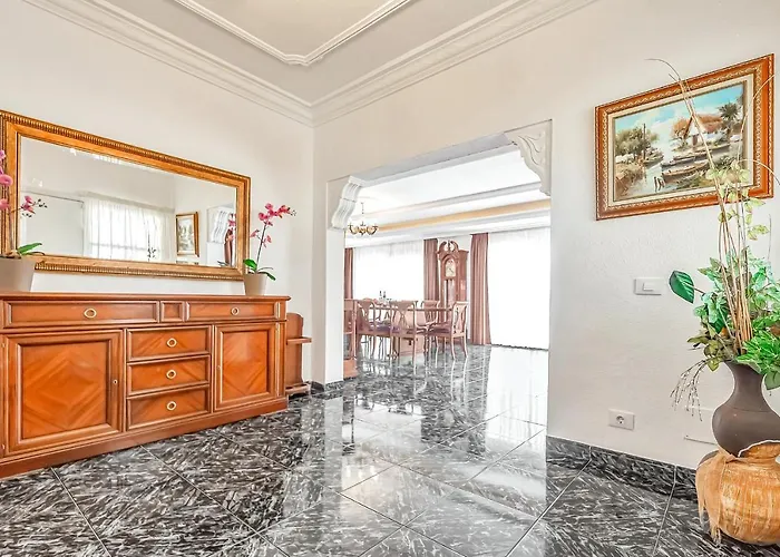 Raquel With Private Pool And Sea View * Los Menores