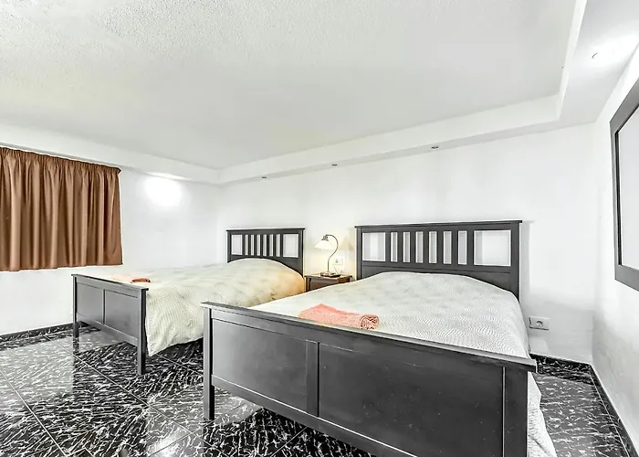 Vila Raquel With Private Pool And Sea View Los Menores