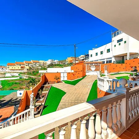 Raquel With Private Pool And Sea View Los Menores