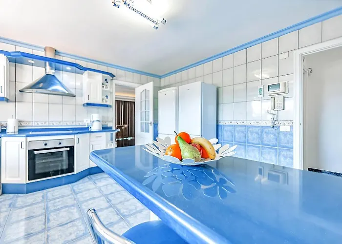 Willa Raquel With Private Pool And Sea View Los Menores